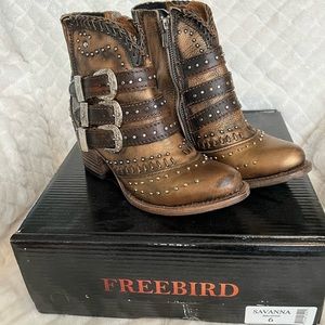 Freebird Savanna Booties-Bronze Color; Size 6